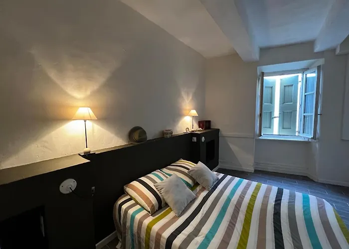 Magnanerie Avec Piscine En Coeur De Village Villa Canaules-et-Argentieres