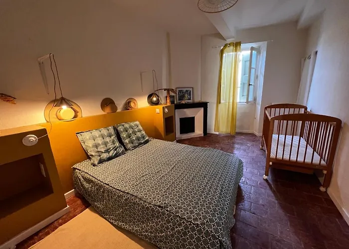 Magnanerie Avec Piscine En Coeur De Village Villa *